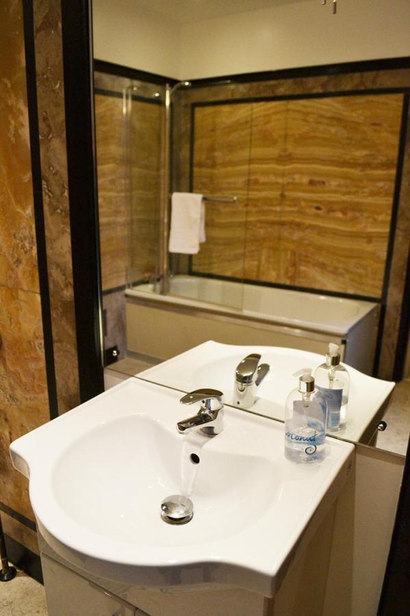 72Qt Otel Londra Dış mekan fotoğraf