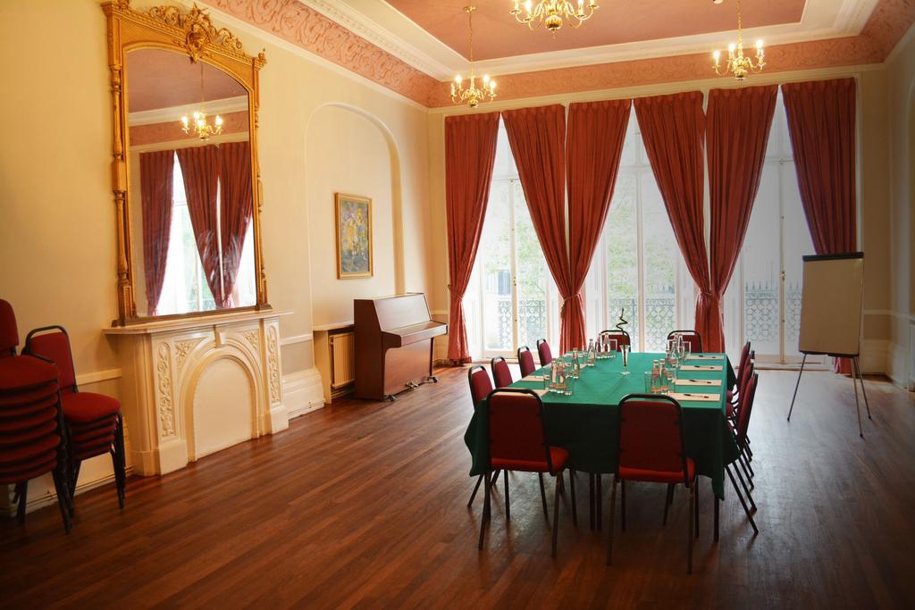 72Qt Otel Londra Dış mekan fotoğraf